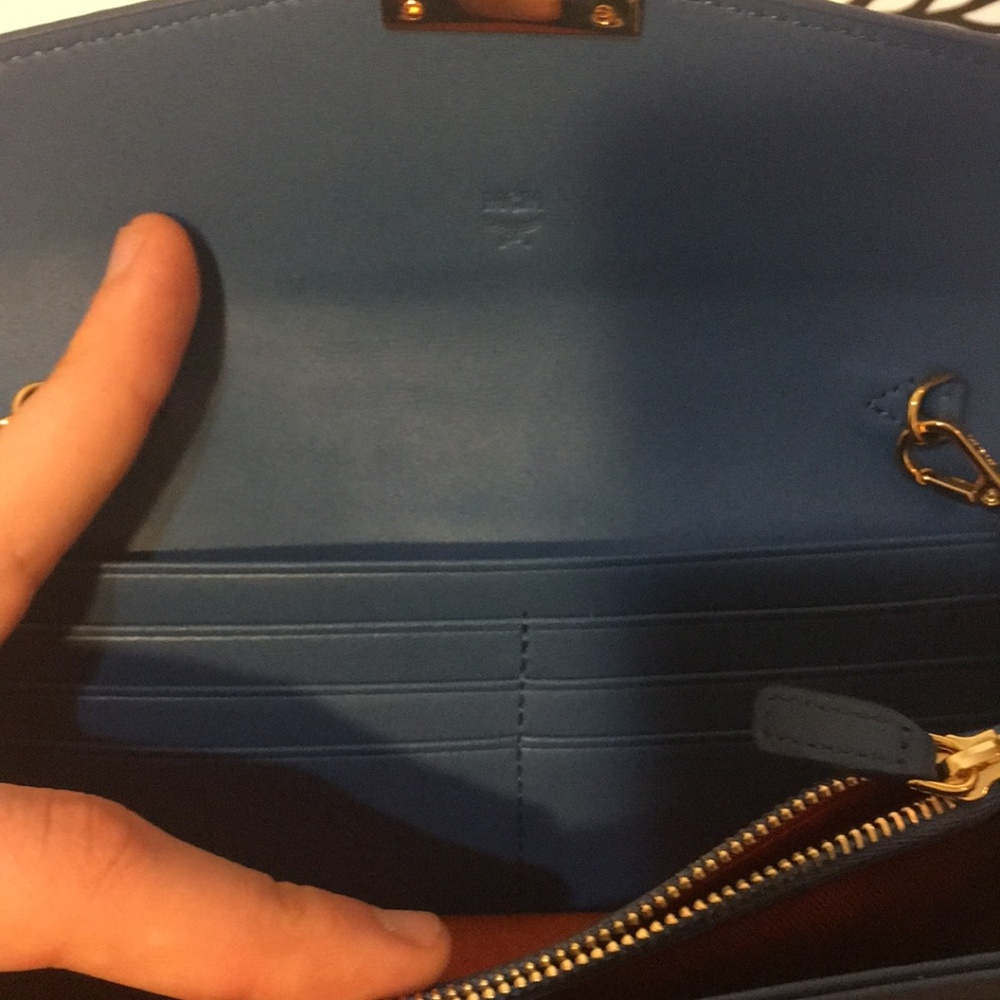 MCM Patricia Visetos Large Chain Wallet - Picture 5 of 8